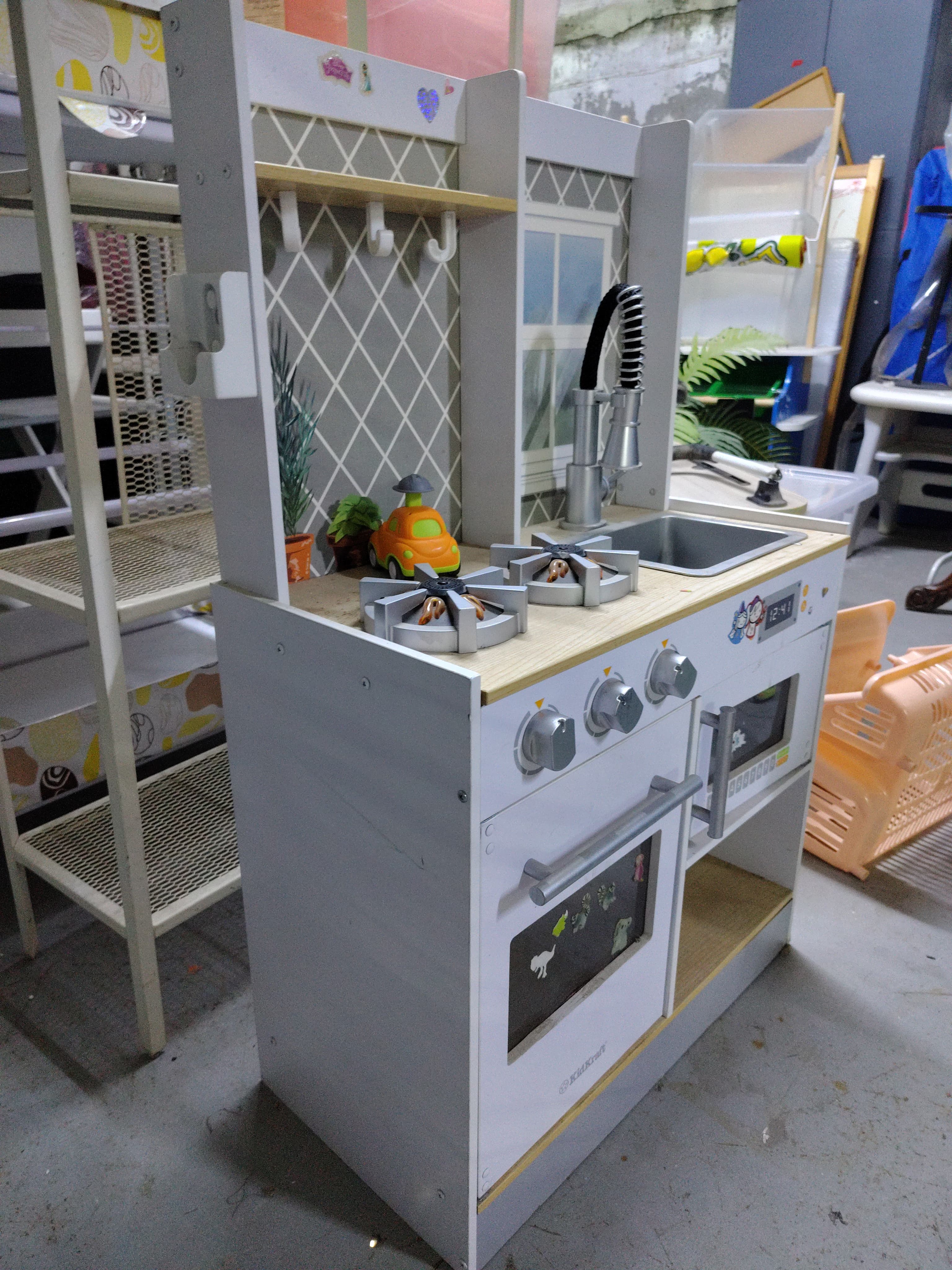 KidKraft Play Kitchen Set 2