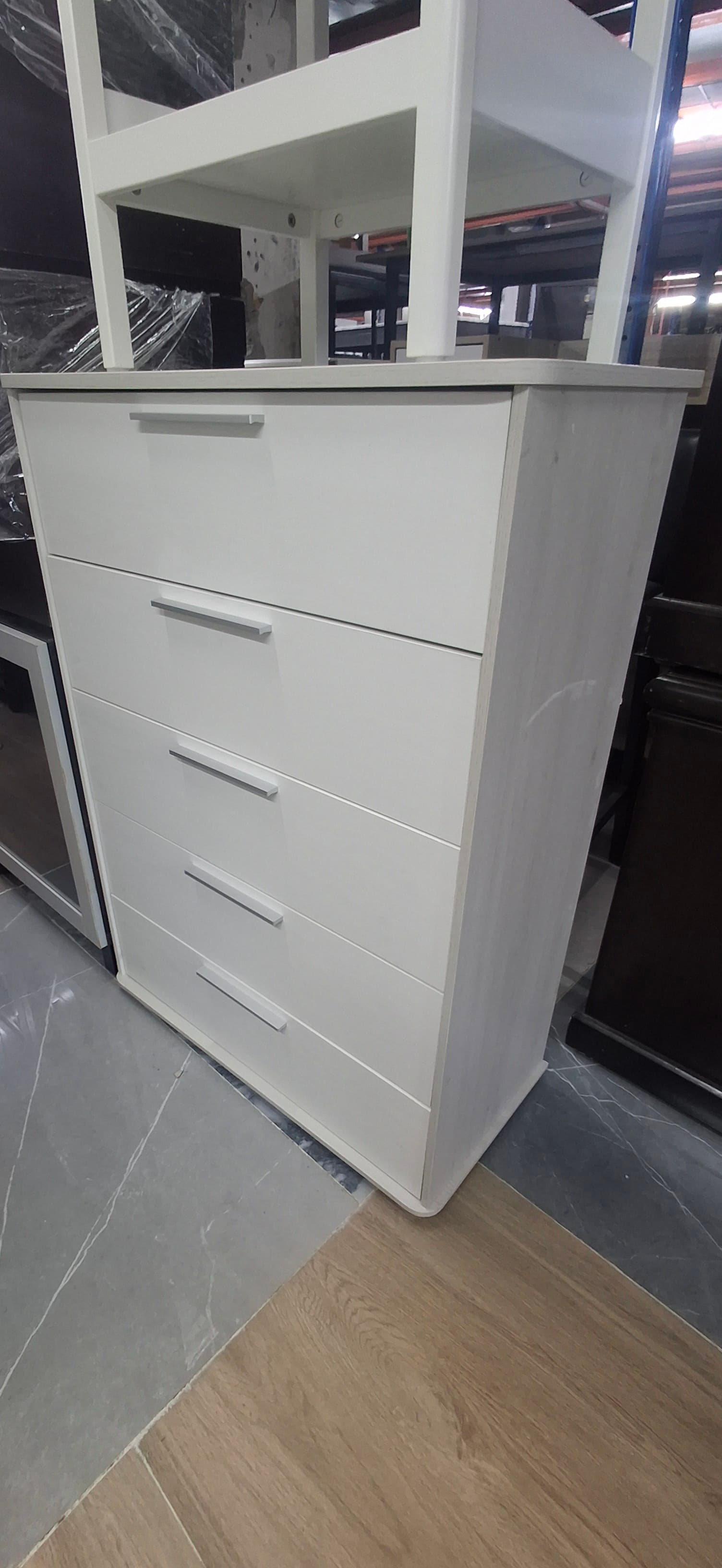 Used Bufaisal 5-Drawer Chest White