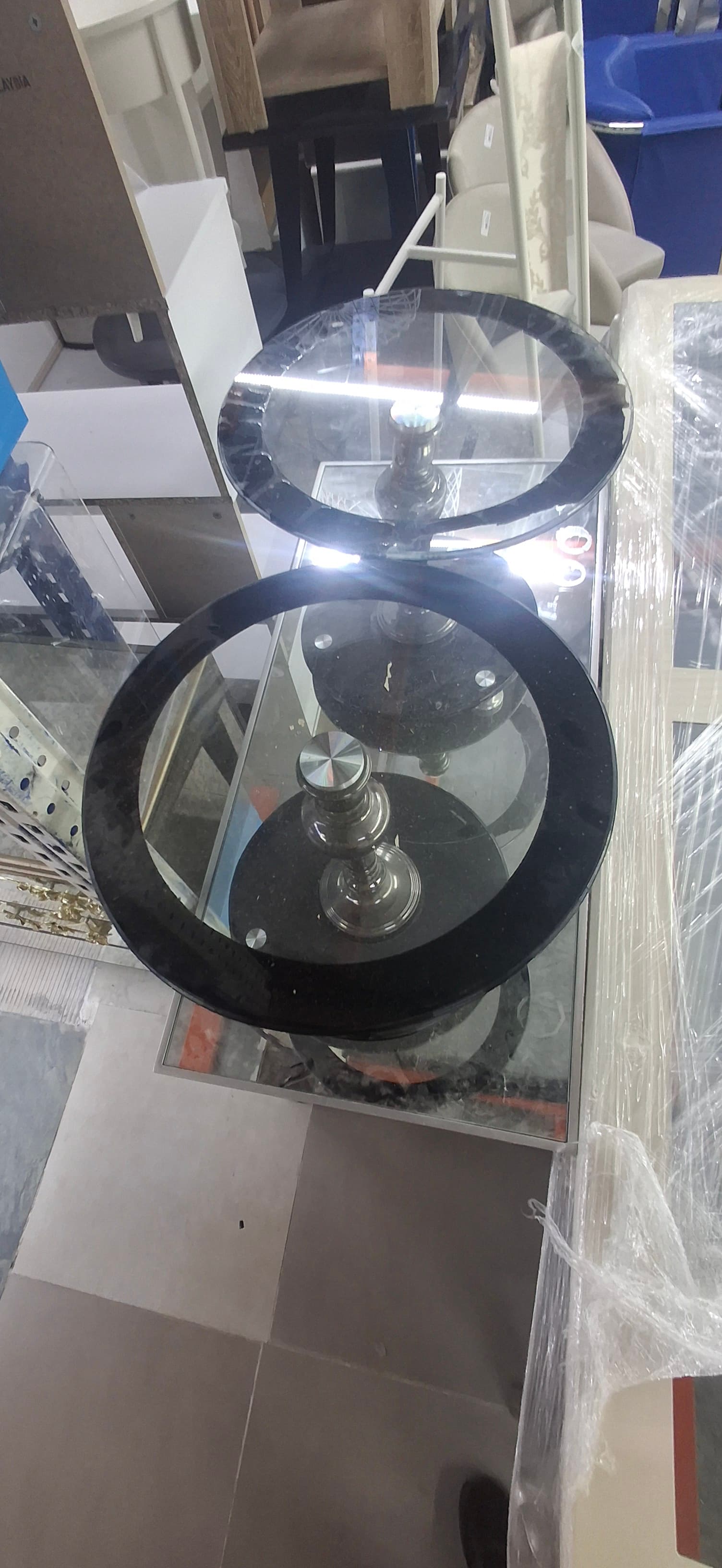 Used Pedestal Side Table Glass Top Black 3